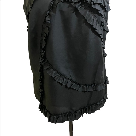 J crew womens blouse silk ruffles size 4. Black zipper on side. Sleeveless - Picture 3 of 11